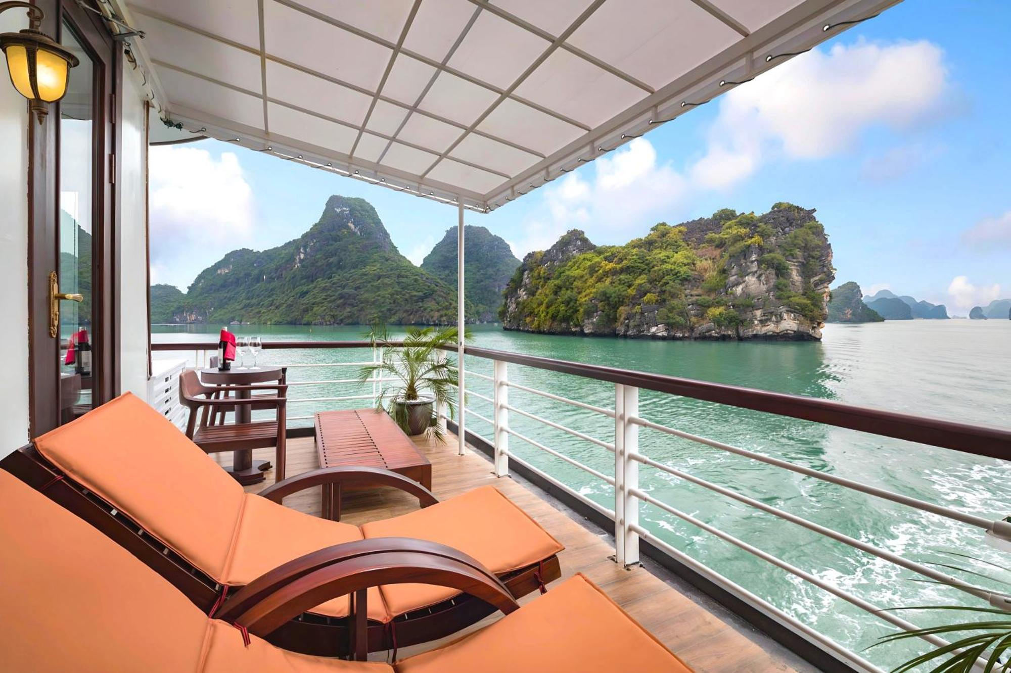 Amanda Luxury Cruise Hotel Ha Long Exterior photo