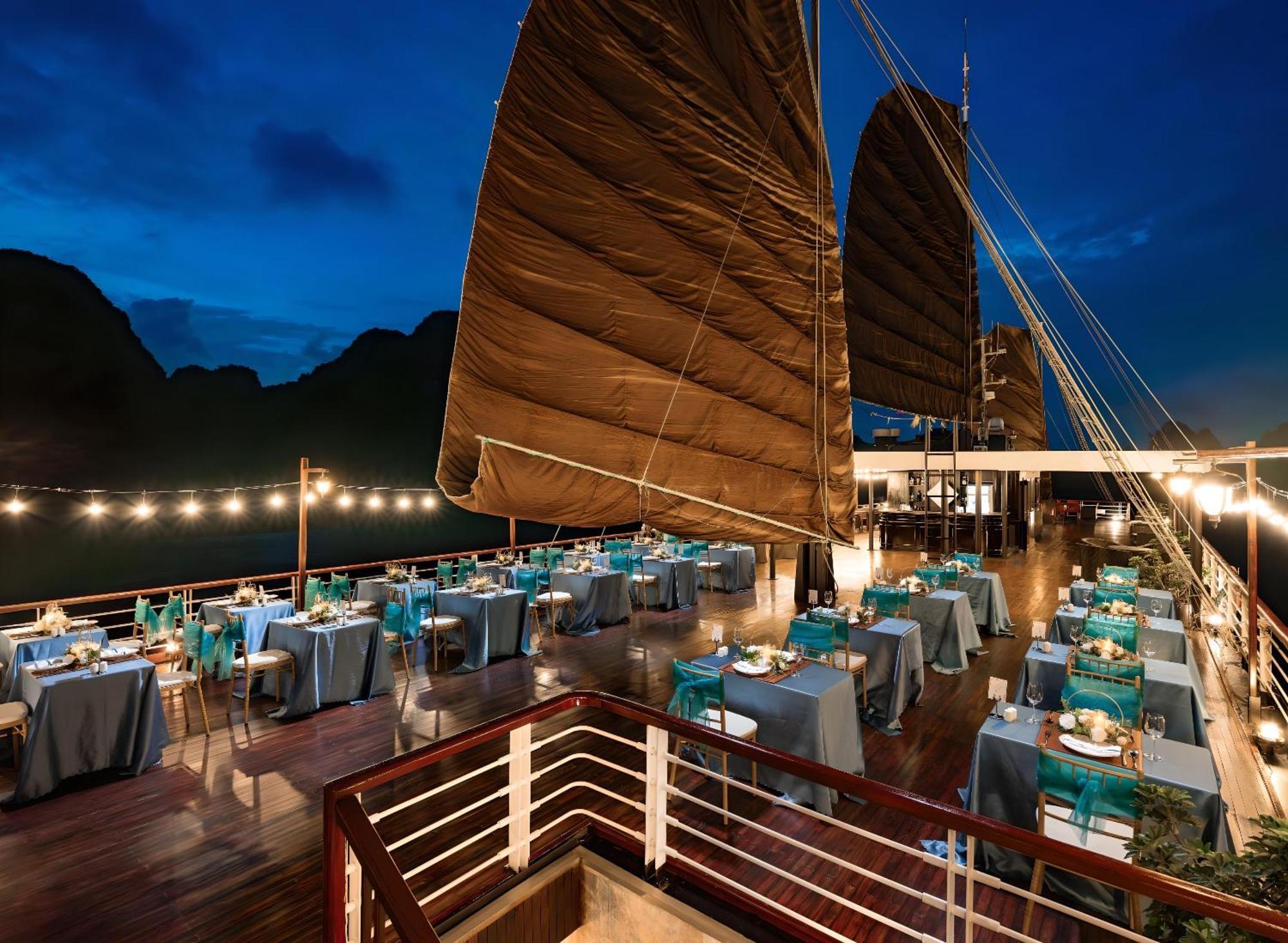 Amanda Luxury Cruise Hotel Ha Long Exterior photo