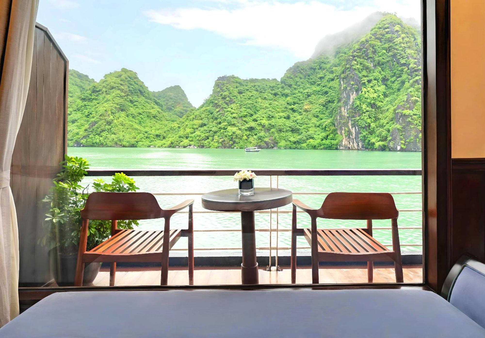 Amanda Luxury Cruise Hotel Ha Long Exterior photo